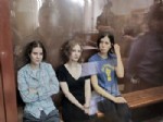 KASPAROV - Putin Kaşıtı Punkçı Pussy Riot Grubu Üyelerine 2 Yıl Hapis