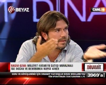 Aydın Doğan yardımcısını çağırıp 'Bana Kuran'ı Kerim'i getirin' dedi