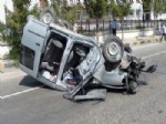 KIZ KARDEŞ - Babasından İzinsiz Kullandığı Otomobille Takla Attı: 2 Yaralı