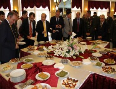 Erzurum’da Bayramlaşma Töreni