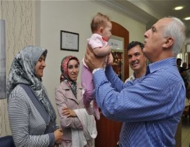 Validen Minik Bebeğe Çeyrek Altın