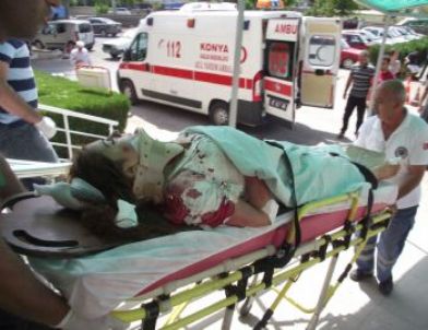 Kulu’da Otomobil Devrildi: 4 Yaralı