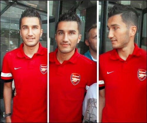 Şahin'den Arsenal tişörtlü poz
