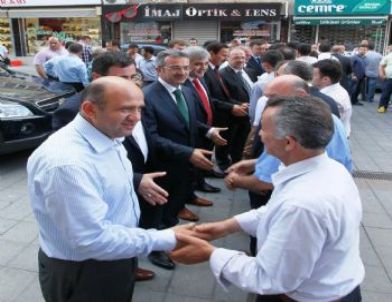 Ak Parti Gebze'de Yoğun Katılımlı Bayramlaşma