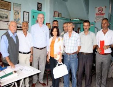 CHP Eskişehir Milletvekili Kurt Sivrihisar'ı Ziyaret Etti