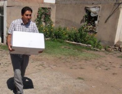 Hayırsever İş Adamı Bayramda Bitlisli Çocukları Sevindirdi