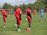 BÜLENT UYGUN - Sanica Boru Elazığspor Trabzonspor Maçı Hazırlıklarına Başladı