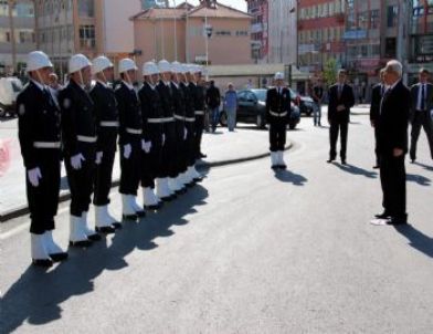 Vali Kemelek Göreve Başladı