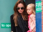 UYUYAN GÜZEL - Angelina Jolie Kızını Oyuncu Yaptı