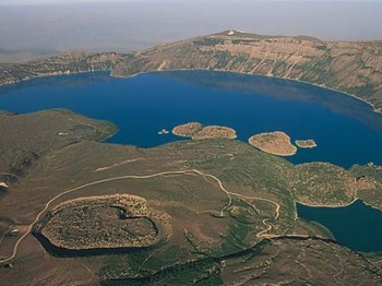 Nemrut Kraterinde Jeolojik İnceleme