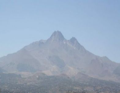 'Olabilecek Bir Deprem Erciyes Dağı'nı Yeniden Faaliyete Geçirebilir'