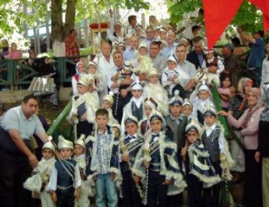 Akşehir Belediyesi 9. Sünnet Şölenini Yaptı