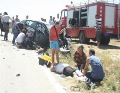 Edirne'de Trafik Kazası: 1’i Çocuk 2 Ölü, 9 Yaralı