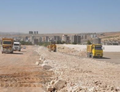 Karaköprü'ye Yeni Bulvar Çalışmaları Devam Ediyor