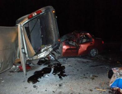 Kütahya'da Trafik Kazası: 6 Ölü, 5 Yaralı