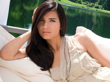 Tuba Büyüküstün'e Hayran Kaldı!