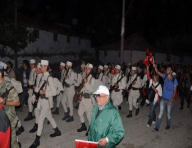 ‘Zafer’e Yürüyüş Çakırözü’nde Başladı