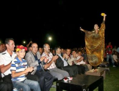 Ankaralı Ayşe Coşturdu