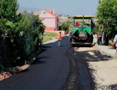 Başiskele'ye 10 Günde 6 Bin Ton Asfalt