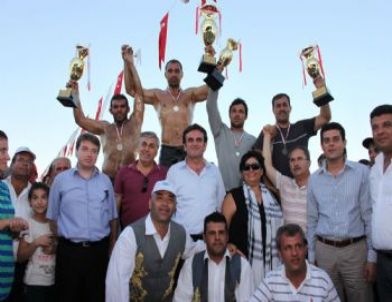 Başpehlivan Ali Gürbüz Oldu