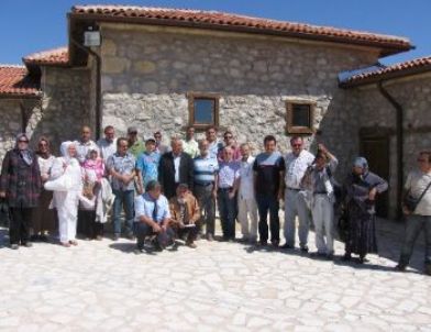 Konyalı Yazarlar Karaman'ı Gezdi