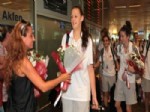 Ümit Kızlar Basketbol Milli Takımı Yurda Döndü