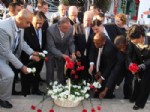 PITTSBURGH - ABD'li vekillerden, Gaziantep'teki Patlamada Ölenler İçin Karanfil