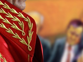 'Erk değişir ve yeni yapılan salonlarda...'