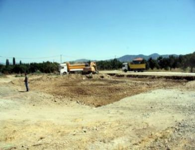Burhaniye De Yeni Terminal İnşaatı