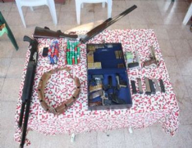 İskenderun'da Silah Operasyonu