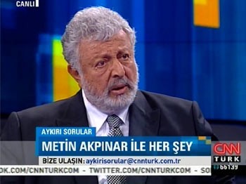 Metin Akpınar: Orhan Pamuk'tan bıktım