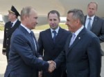 AKMESCIT - Putin Dünyanın En Büyük Kur’an-ı Kerim’ini Ziyaret Etti