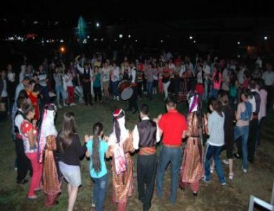 Feshane Malatya Türküleriyle Coştu