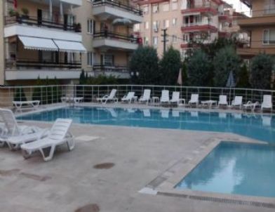 Havuzda Haşema Yasağına Tepki