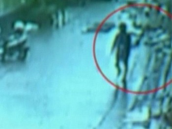 Çöken Yol Böyle Yuttu