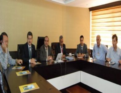 'Kamyoncu-fabrika' Gerginliğine Bakan Yardımcısı El Attı