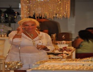 Turistlerin Orhan Baba Hayranlığı