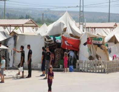 Çadır Kentlerde Hayat Devam Ediyor