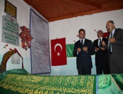 Bekir Bozdağ, Abdulvehhab Gazi HZ. Türbesini Ziyaret Etti