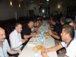 İSHAKÇELEBI - Mütevelli Belediye Başkanı Kahramanlar'dan İftar Yemeği