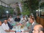 DURMUŞ KÜÇÜK - AK Parti Grup Başkan Vekili Mahir Ünal'ın Şelale Altında İftar Keyfi