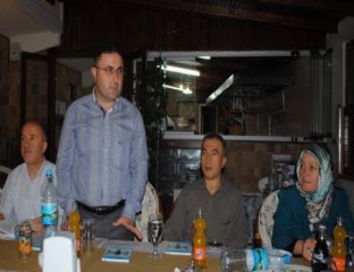 Amasya'da Ak Parti Yöneticileri İftarda Buluştu