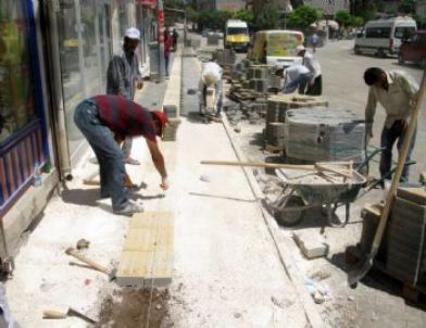 Araban Belediyesi’nden Engellilere Özel Kaldırım