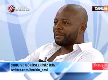 Pascal Nouma stüdyoyu kahkahalara boğdu