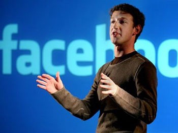 Zuckerberg'in Facebook'u bırakması isteniyor