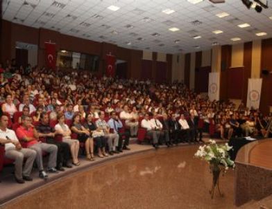 İntihar Eden İzmir Yüksek Teknoloji Enstitüsü (iyte) Öğretim Görevlisi Toprağa Verildi
