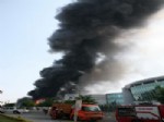 ORHANLı - İtfaiye, Boya Fabrikası Yangınına 180 Personelle Müdahale Ediyor