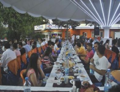 Kent Konseyi Gençlik Meclisi Üyeleri İftarda Buluştu