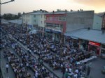 BURHAN KAYATÜRK - Çaldıran Belediyesi İftar Yemeğine 10 Bin Kişi Katıldı