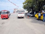 İSYAN - Duraklar Otopark Oldu Esnaf İsyan Etti